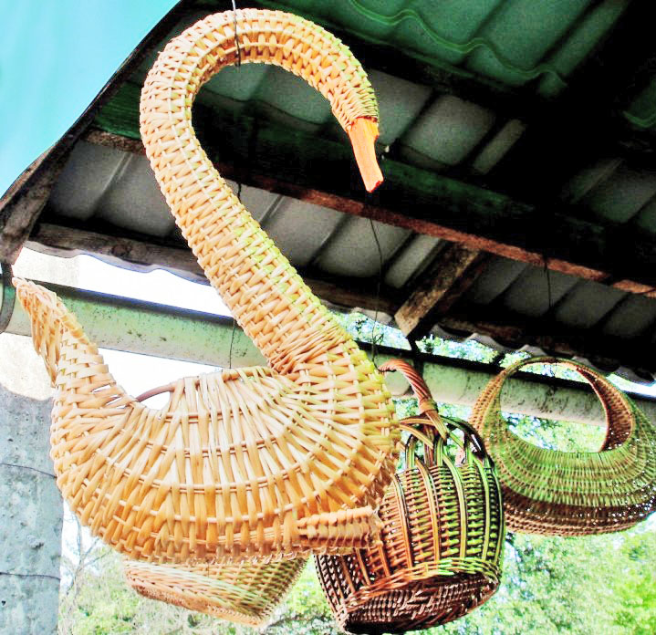 Лебідь. Лоза, плетіння